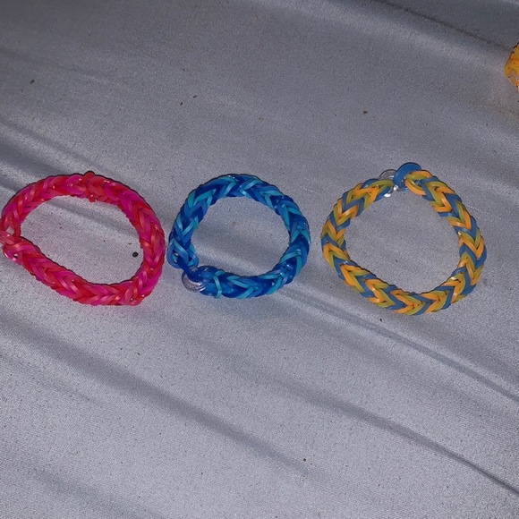 1st and second picture for 5$ and 2 for 3$ - Picture 3 of 3